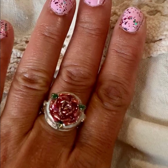 Rose Skull & Bones Ring S8 with Secret Compartment - Picture 10 of 12